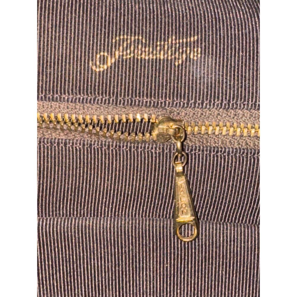 Prestige Vintage suede brown bag with gold hardware & flap closure - Picture 9 of 13